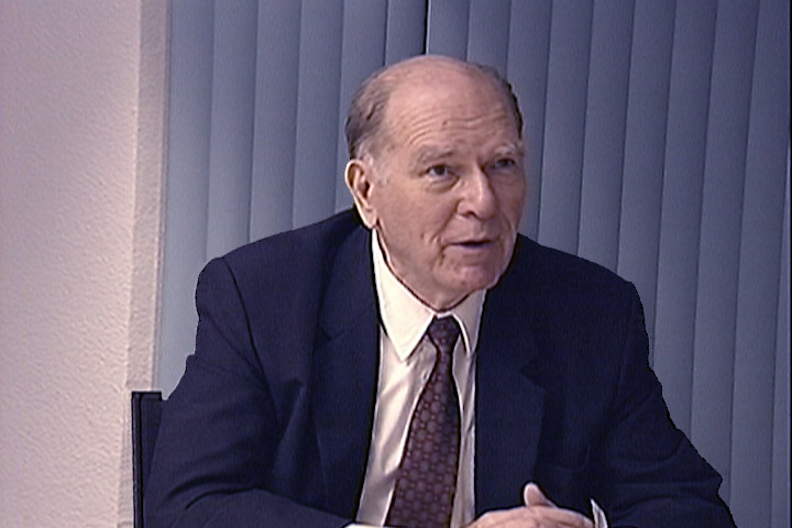 In the aftermath of the election of George W. Bush as President, Lyndon LaRouche speaks via teleconference from Frankfurt, Germany to a Washington, D.C. seminar, November 14, 2000.