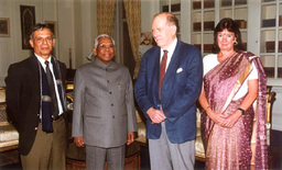 2001-12-05: Lyndon and Helga LaRouche with India President Shri Kocheril Raman Narayanan