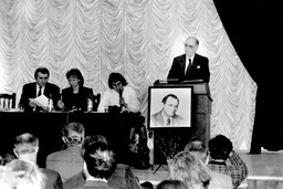 2001-12-14: Lyndon LaRouche at Pobisk Kuznetsov memorial symposium