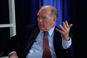 On September 18, 2001, one week after the 9/11 attacks, Lyndon LaRouche was interviewed by EIR’s John Sigerson.