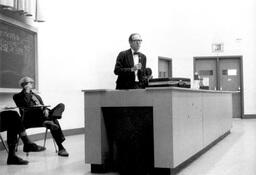 1971-12-02: Lyndon LaRouche debates economist Abba Lerner at Queens College, Brooklyn (1)