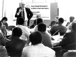 1997-04-26: Lyndon LaRouche at Schiller Institute seminar in Walluf, Germany